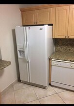 1865 Brickell Ave, Unit A707 in Miami, FL - Building Photo - Building Photo