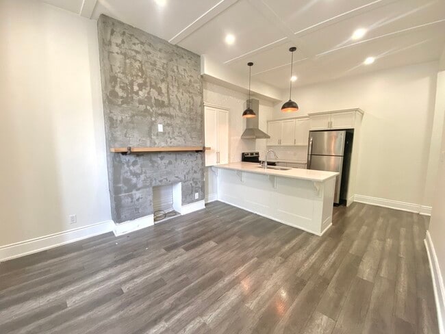 85 Victoria Ave N in Hamilton, ON - Building Photo - Building Photo