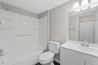 17250 Raupp Rd in Melvindale, MI - Building Photo - Building Photo
