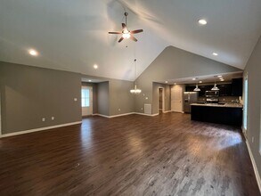 722 Red Maple St in Bowling Green, KY - Building Photo - Building Photo