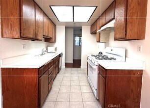 307 S Mc Pherrin Ave, Unit B in Monterey Park, CA - Foto de edificio - Building Photo