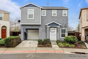 350 Ashwick Loop in Sacramento, CA - Building Photo