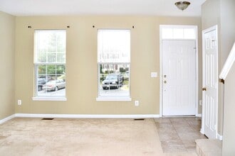 442 Andromeda Terrace NE in Leesburg, VA - Building Photo - Building Photo