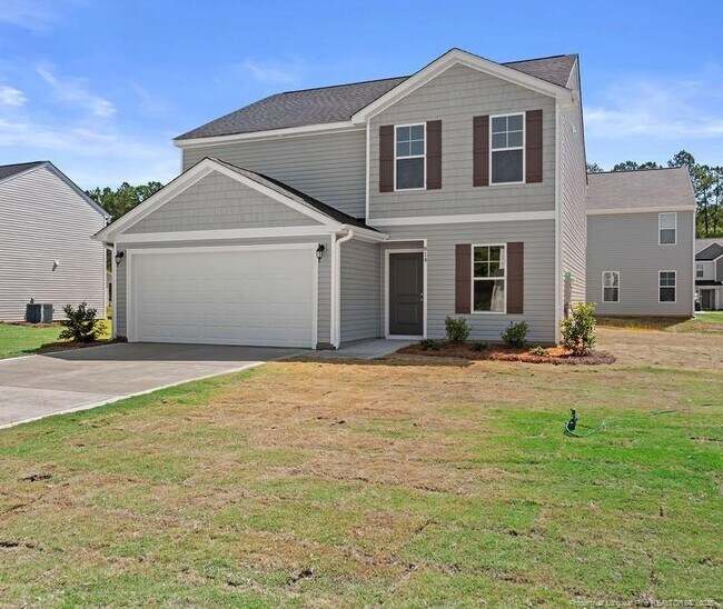 814 Tori Dr in Spring Lake, NC - Building Photo - Building Photo