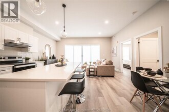 175 Churchill Pk Rd in Chatham, ON - Building Photo - Building Photo