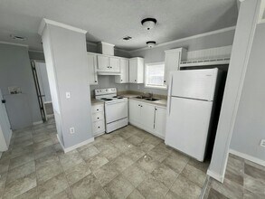 2218 Chicago Cubs St in Avon Park, FL - Building Photo - Building Photo