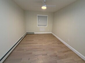 61-06 171st St in Queens, NY - Building Photo - Building Photo