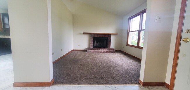 1409 Gilray Dr in Joliet, IL - Building Photo - Building Photo