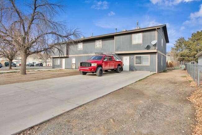 property at 2910 Dawn Dr