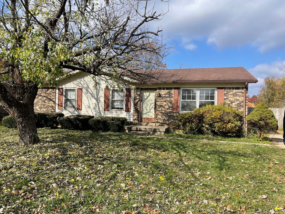 122 Scenic Dr in Bardstown, KY - Building Photo