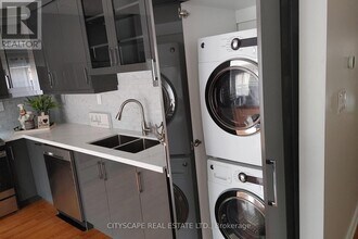 343 Wildgrass Rd in Mississauga, ON - Building Photo - Building Photo