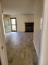 255 Mayflower Ln N, Unit 255 in Madison, TN - Foto de edificio - Building Photo