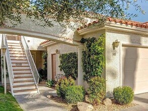 748 Vista Lago Dr N in Palm Desert, CA - Building Photo - Building Photo