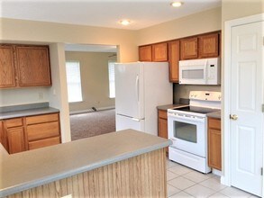 1073 Ivoryhill Dr in Independence, KY - Building Photo - Building Photo