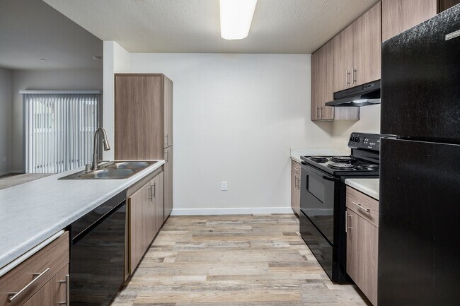 Arena Senior Apartments in Sacramento, CA - Foto de edificio - Interior Photo