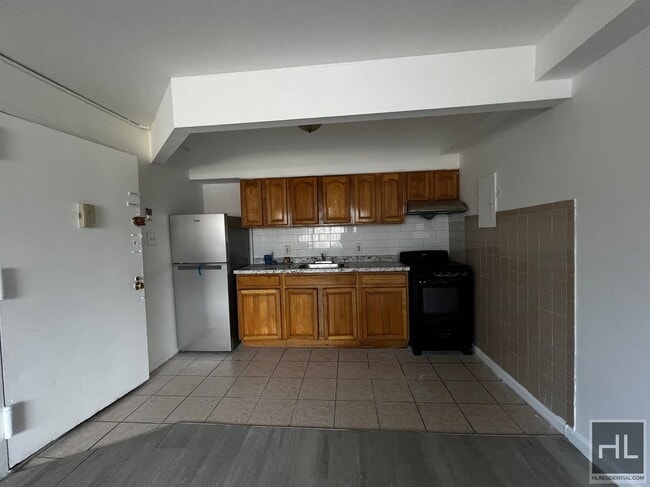 111 STREET in Queens, NY - Foto de edificio - Building Photo