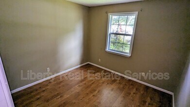 927 Greenbriar Ct in Hinesville, GA - Building Photo - Building Photo