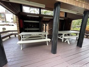 1015 Aoloa Pl in Kailua, HI - Building Photo - Building Photo