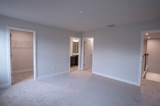 20295 Lou Angela Ln in Lutz, FL - Building Photo - Building Photo