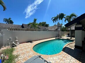 6480 Contempo Ln in Boca Raton, FL - Building Photo - Building Photo