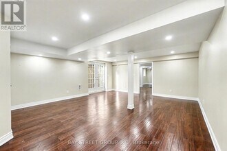 19 Goldlist Dr in Richmond Hill, ON - Building Photo - Building Photo