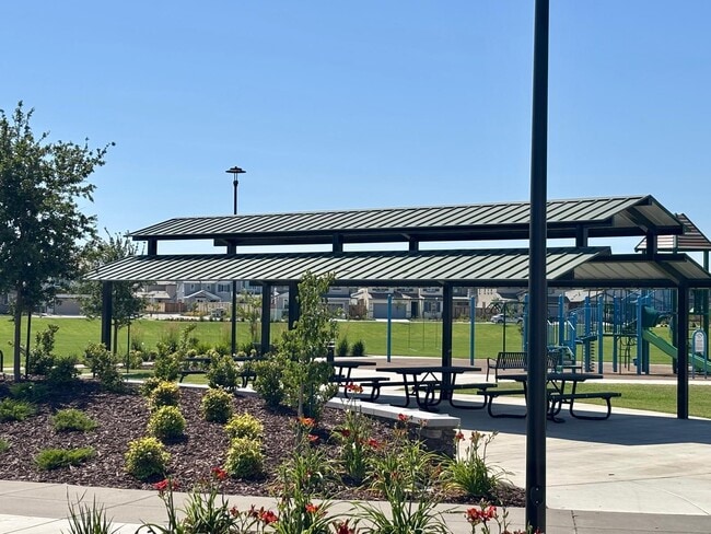 1570 Pinchot Dr in Manteca, CA - Building Photo - Building Photo