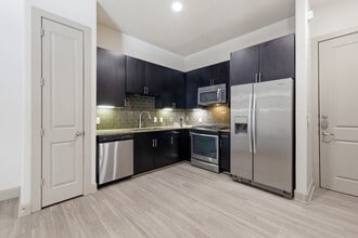 Midtown on the Rail in Houston, TX - Foto de edificio - Interior Photo