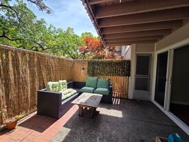 280 Easy St, Unit 407 in Mountain View, CA - Building Photo