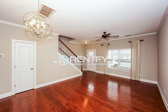 2506 Gallery Drive in Denver, NC - Building Photo - Building Photo