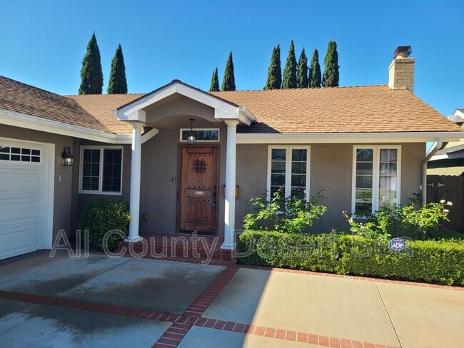 17821 San Leandro Ln in Huntington Beach, CA - Building Photo - Building Photo