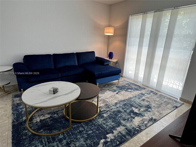 1605 Meridian Ave in Miami Beach, FL - Building Photo - Building Photo