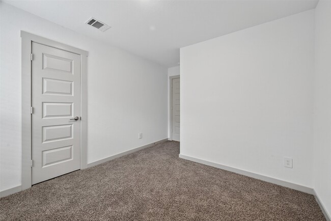 6902 Halifax Harvest Ln