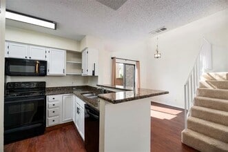 4748 Old Bent Tree Ln in Dallas, TX - Building Photo - Building Photo