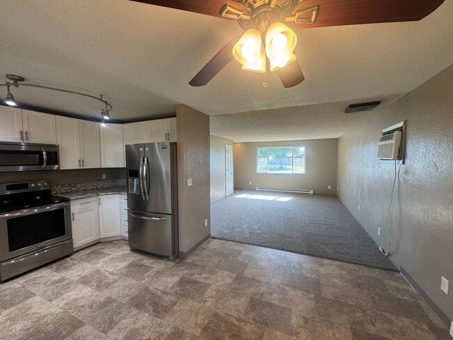 1806 S 66th Ave in Yakima, WA - Building Photo - Building Photo