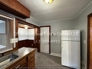 1415 Lansing Ave in Lansing, MI - Building Photo - Building Photo