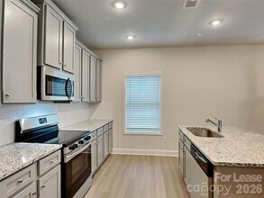 115 Queenshall Rd in Mooresville, NC - Building Photo - Building Photo