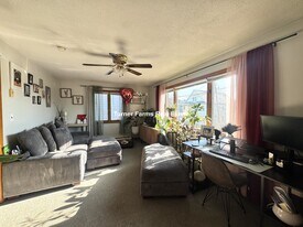 10 Garfield Ave, Unit 8 in Chelsea, MA - Building Photo