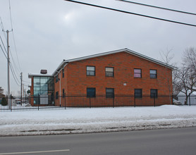 Lexington Court in Rochester, NY - Building Photo - Building Photo