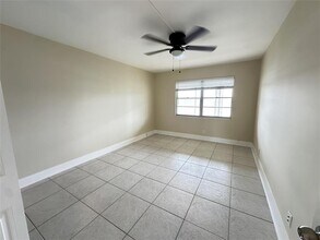 3032 Exeter in Boca Raton, FL - Building Photo - Building Photo