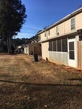 2210 Kings Gate Cir SW in Snellville, GA - Building Photo - Building Photo