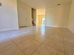 320 SE 37th Ter in Homestead, FL - Building Photo - Building Photo