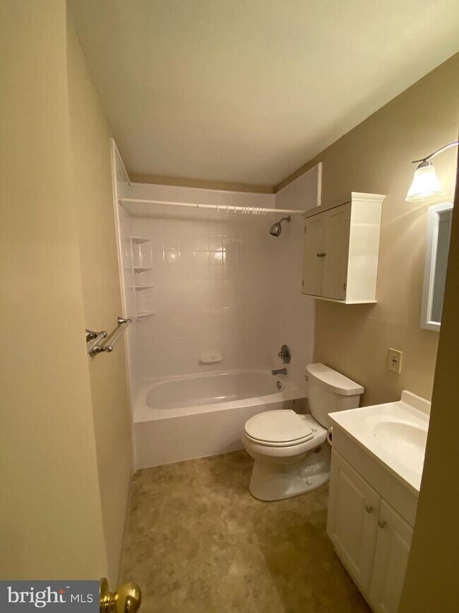 1405 Key Pkwy-Unit -103B in Frederick, MD - Building Photo - Building Photo