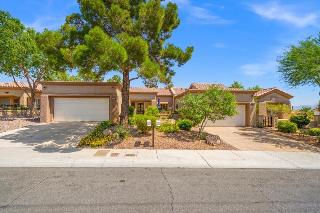 10004 Arbuckle Dr in Las Vegas, NV - Building Photo