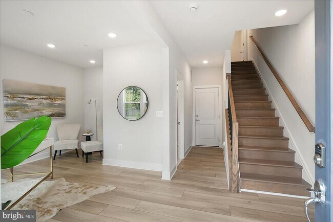 12768 Sunrise Valley Dr in Reston, VA - Building Photo - Building Photo