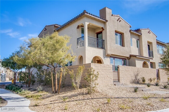 property at 2527 Venetia Pointe St