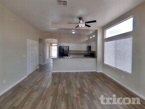 600 Rio Del Sol Dr in North Las Vegas, NV - Building Photo - Building Photo