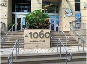 1060 Brickell Ave in Miami, FL - Building Photo