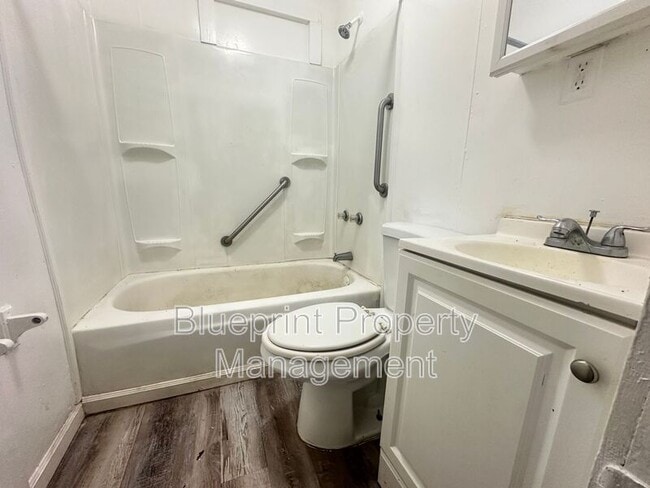 3729 Pine Ave SW in Birmingham, AL - Building Photo - Building Photo