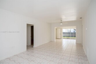 2340 SW 16th St in Miami, FL - Building Photo - Building Photo