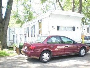 Town & Country Mobile Home Park in Janesville, WI - Building Photo - Building Photo